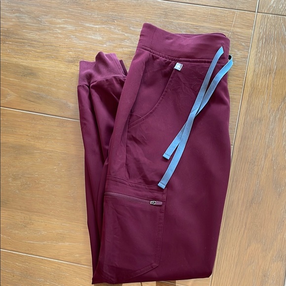 Pants - FIGS SCRUB PANTS SIZE XS